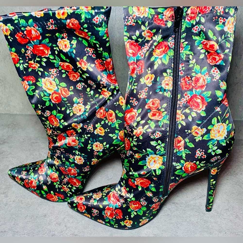 Justfab Illiana Black Floral Sock Bootie Boots Zip Close 5" Heel Size‎ 10